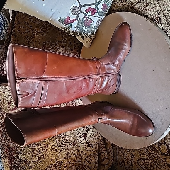 Brown leather riding boots - Picture 5 of 16